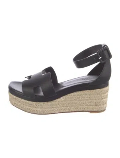 Pre-owned Hermes Elda Leather Espadrilles In Black
