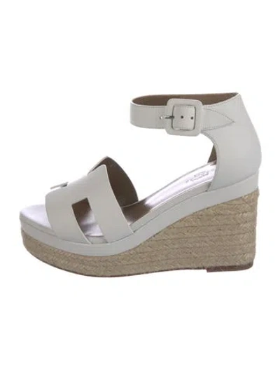 Pre-owned Hermes Elda Leather Espadrilles In White
