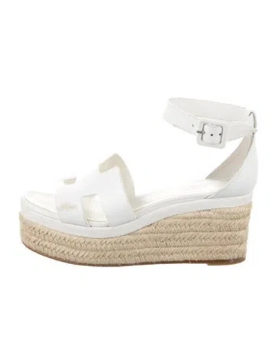 Pre-owned Hermes Elda Leather Espadrilles In White