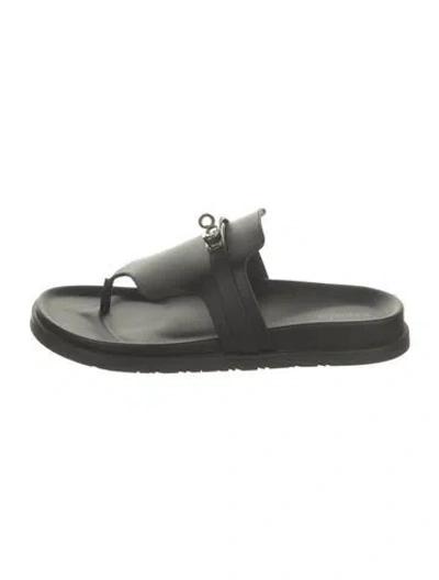 Pre-owned Hermes Empire Leather Flip Flops In Black
