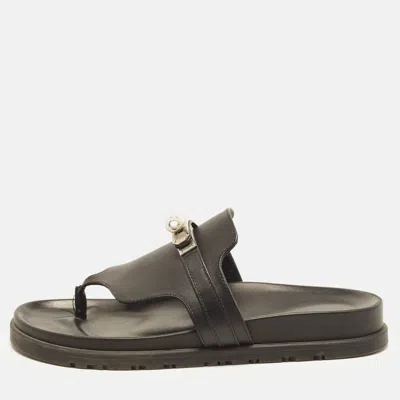 Pre-owned Hermes Empire Size 37.5 Black Leather Thong Flats
