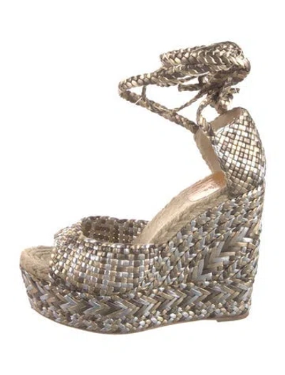 Pre-owned Hermes Epice Tresse Leather D'orsay Pumps In Gray