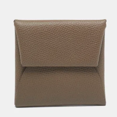 Pre-owned Hermes Hermès Etoupe Epsom Leather Bastia Change Purse In Grey