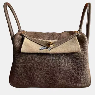 Pre-owned Hermes Etoupe Lindy 30 Bag In Brown