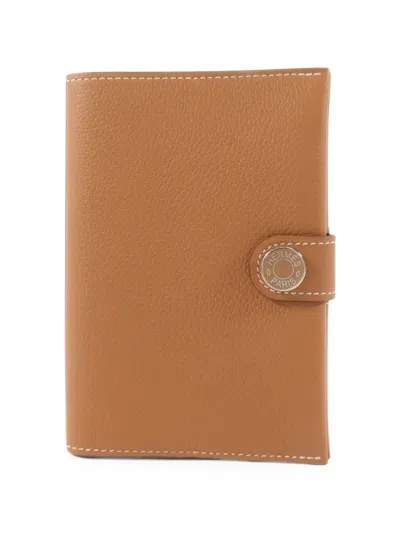 Pre-owned Hermes Evercolor Leather Passport Holder In Brown