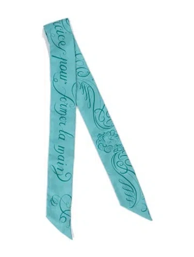 Pre-owned Hermes Exercices Pour Former La Main Silk Twilly Scarf In Blue