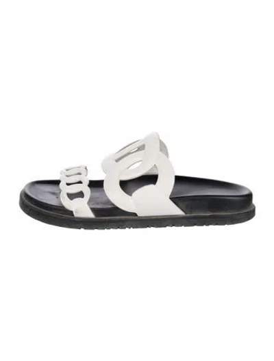 Pre-owned Hermes Extra Chaîne D'ancre Insignia Slides In White