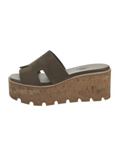 Pre-owned Hermes Eze 30 Suede Slides In Green