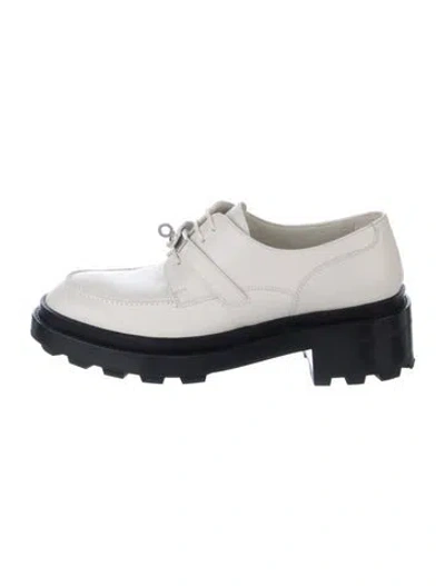 Pre-owned Hermes First Leather Oxfords In Neutrals