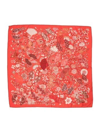 Pre-owned Hermes Fleurs Et Papillons De Tissus Silk Scarf In Red