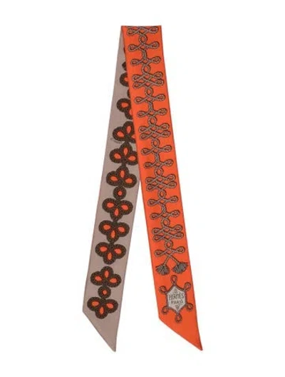 Pre-owned Hermes Galons Et Brandebourgs Silk Twilly Scarf In Orange