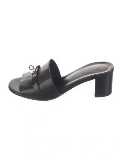 Pre-owned Hermes Gigi 50 Leather Mules In Black