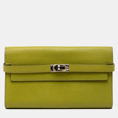 Pre-owned Hermes Green Chevre Mysore Kelly Longue Wallet