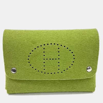 Pre-owned Hermes Green Felt Pouch