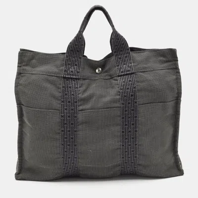 Pre-owned Hermes Grey Canvas Fourre Tout Tote In Gray