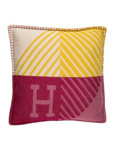 Pre-owned Hermes H Diagonale Throw Pillow In Pink