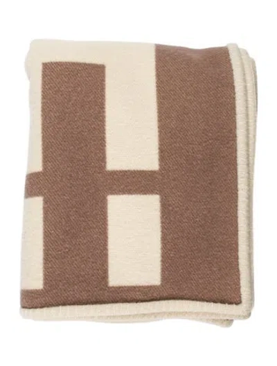 Pre-owned Hermes H Logo Blanket Throw In Neutral