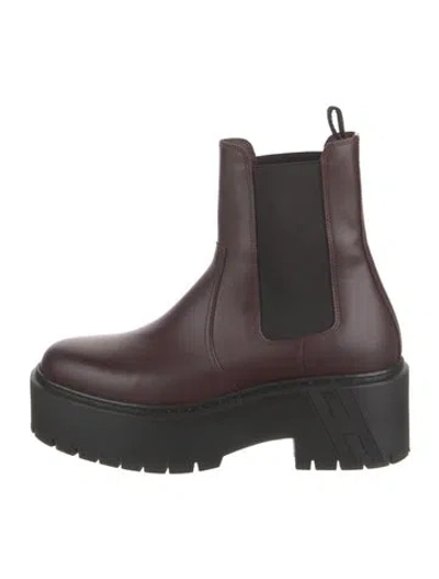 Pre-owned Hermes Harrow Calfskin Chelsea Boots In Burgundy