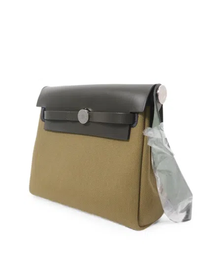 Pre-owned Hermes Herbag 20 Shoulder Bag In Neutral