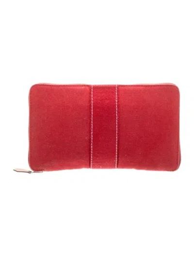 Pre-owned Hermes Herline Travel Wallet In Red