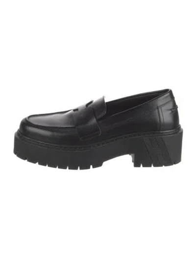 Pre-owned Hermes Hitch Calfskin Loafers In Black