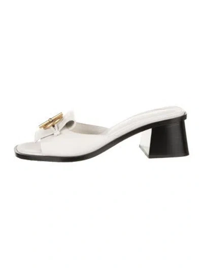 Pre-owned Hermes Ilot Leather Slides In White