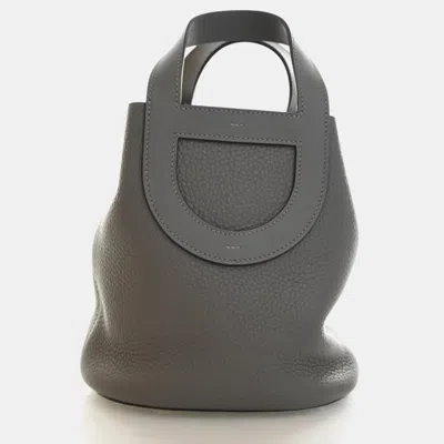 Pre-owned Hermes In -the -loop 18 Gris Meyer Taurillon Clemence Swift Calfskin Leather Bucket Bag In Grey