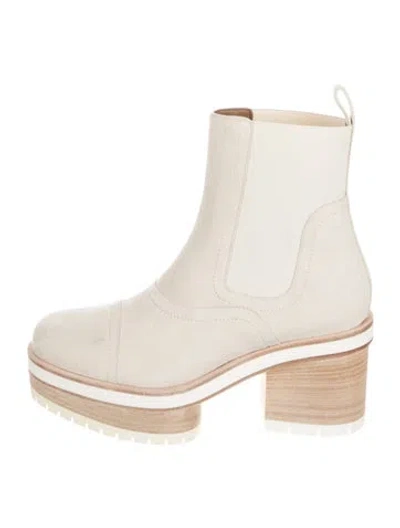 Pre-owned Hermes Isee 45 Suede Chelsea Boots In Neutral