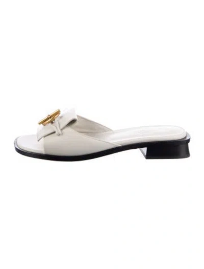 Pre-owned Hermes Isle Leather Slides In Neutral