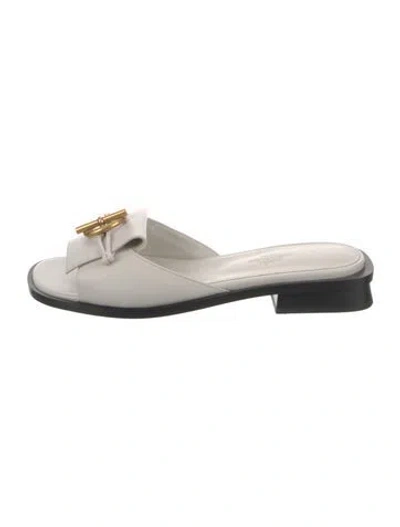 Pre-owned Hermes Isle Leather Slides In White