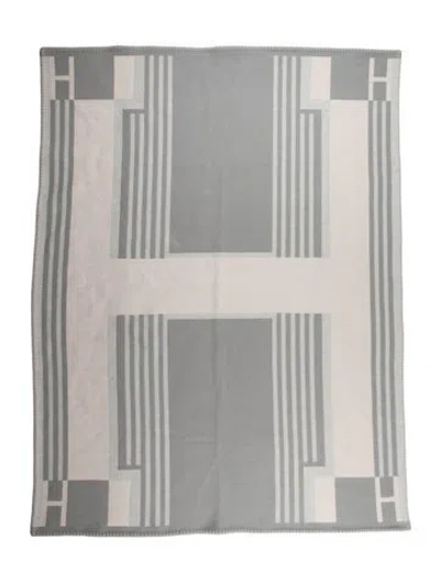 Pre-owned Hermes Ithaque Throw Blanket In Gray