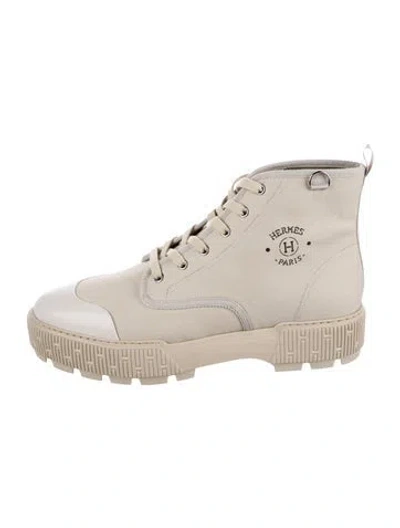 Pre-owned Hermes Itineraire Sneakers In Neutral