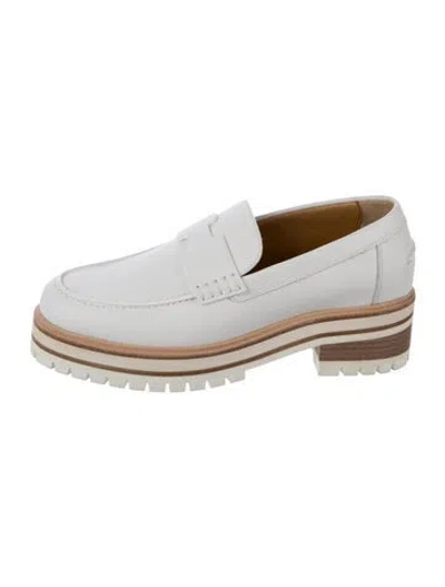 Pre-owned Hermes Ivy Leather Loafers In White