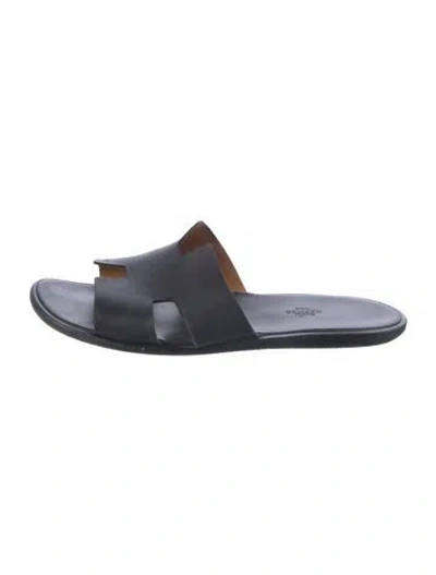 Pre-owned Hermes Izmir Calfskin Slides In Black