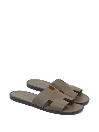 Pre-owned Hermes Izmir Cut-out Sandals In Grey