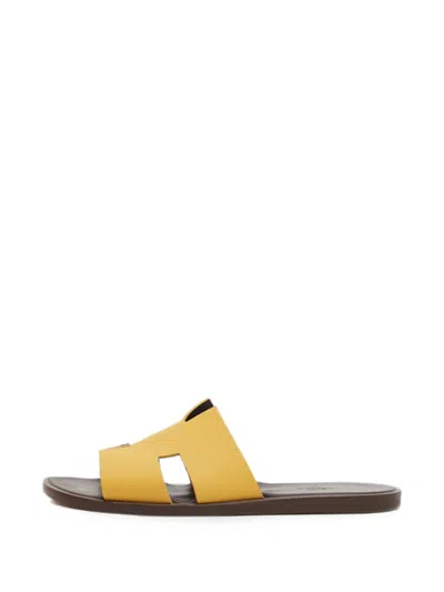 Pre-owned Hermes Izmir H-cutout Sandals In Yellow