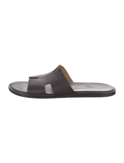 Pre-owned Hermes Izmir Leather Slides In Gray