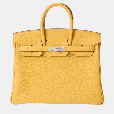 Pre-owned Hermes Jaune Ambre Togo Leather Birkin 25 Bag In Yellow