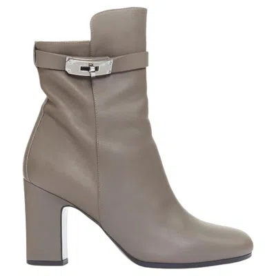 Pre-owned Hermes Joueuse Kelly Buckle Grey Etain Silver Turnlock Heeled Ankle Boots In Gray