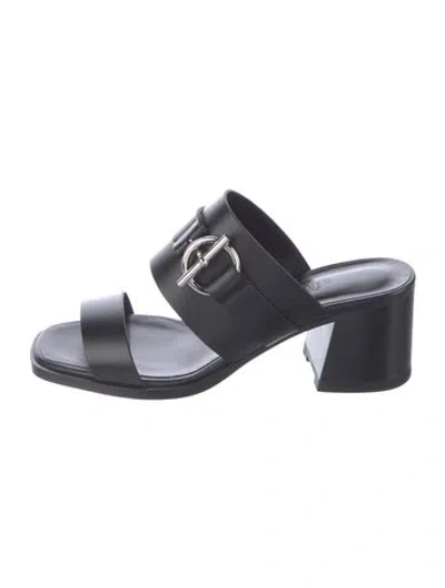 Pre-owned Hermes Kute 60 Leather Slides In Black