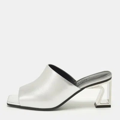 Pre-owned Hermes Kylie Size 39 Silver Leather Slide Sandals