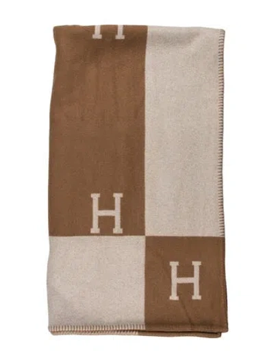 Pre-owned Hermes Large Avalon Throw Blanket In Neutrals