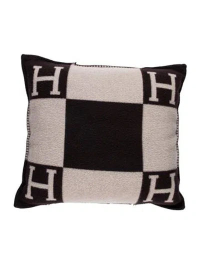 Pre-owned Hermes Large Avalon Throw Pillow In Neutrals