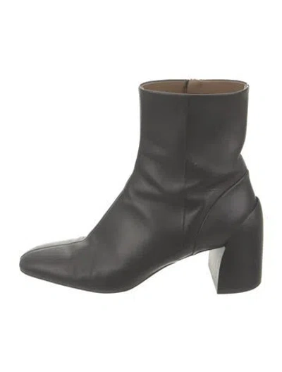 Pre-owned Hermes Leather Boots In Black