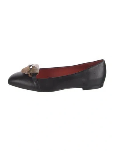 Pre-owned Hermes Leather Flats In Black
