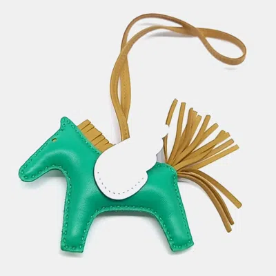 Pre-owned Hermes Leather Green Pegasus Rodeo Bag Charm Small