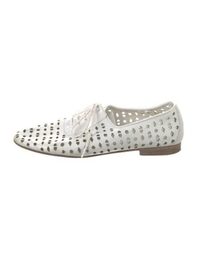 Pre-owned Hermes Leather Lasercut Accents Oxfords In White