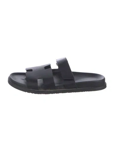 Pre-owned Hermes Leather Slides In Black