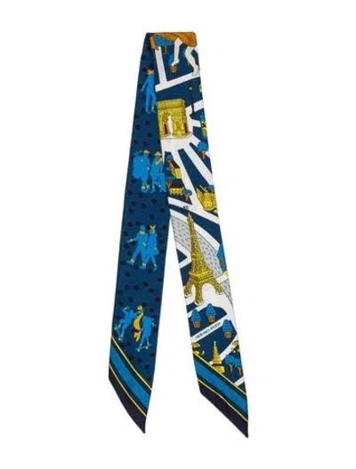 Pre-owned Hermes Les Nouveaux Amoureux De Paris Silk Twilly Scarf In Blue