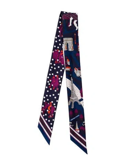 Pre-owned Hermes Les Nouveaux Amoureux De Paris Silk Twilly Scarf In Blue